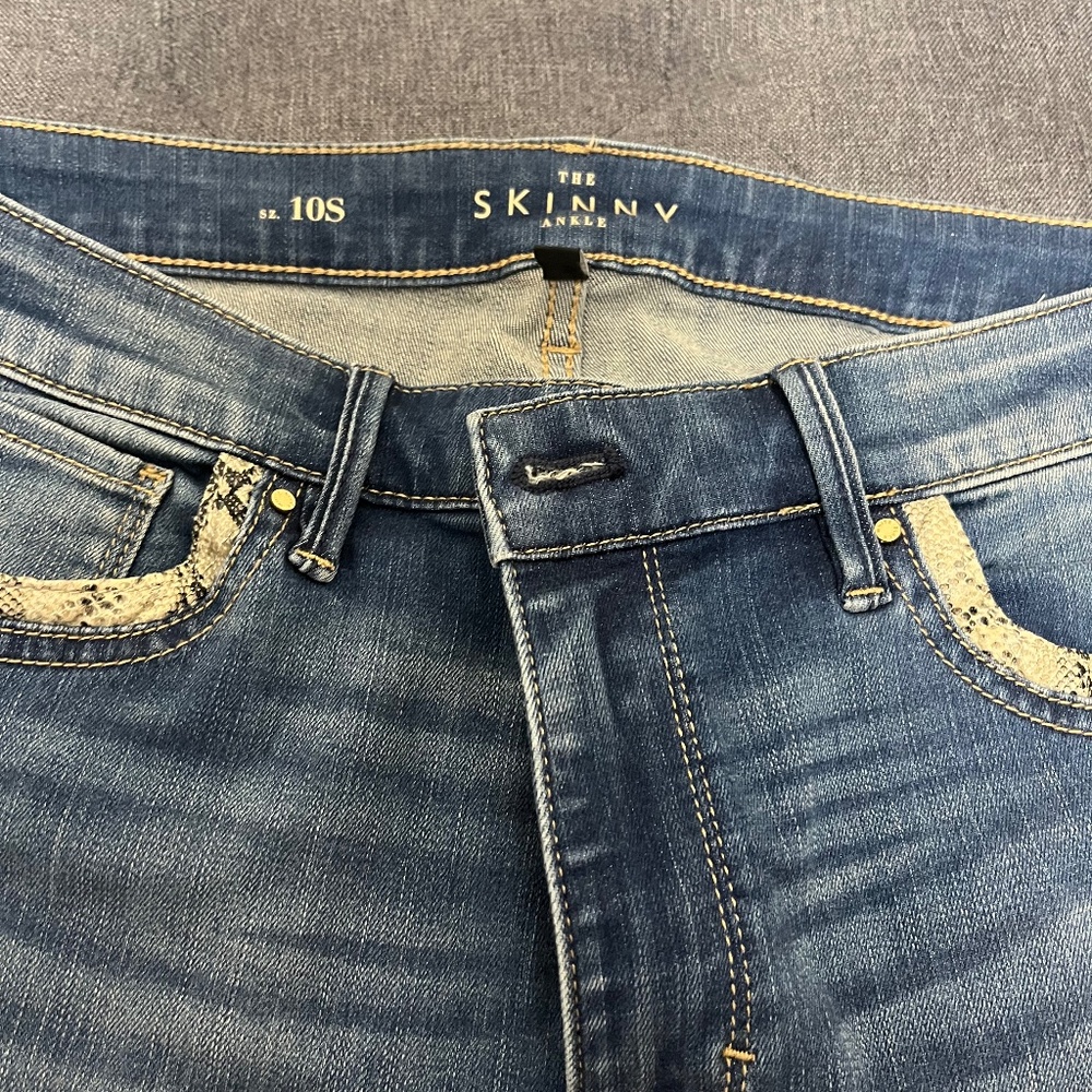 WHBM Cropped Skinny Jeans